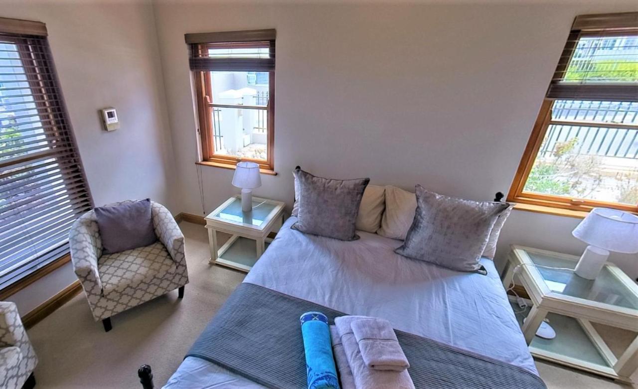Blaauw Village Guest House Bloubergstrand Zewnętrze zdjęcie